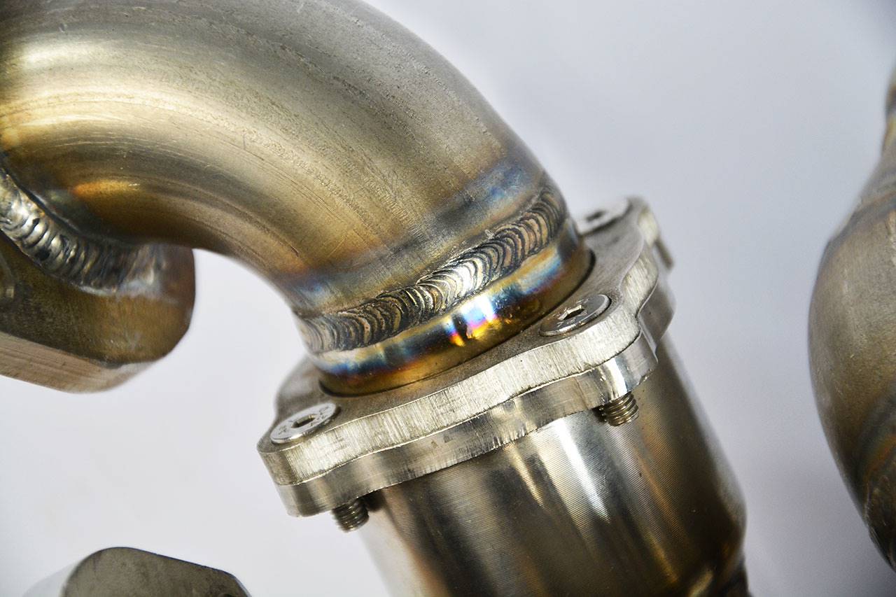 Collettore destro + sinistro AISI 310S<br>per turbine di serie<br>Disponibile su richiesta