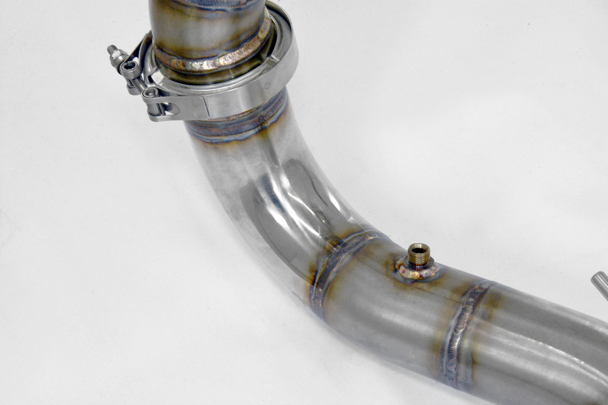 Downpipe Sinistro + catalizzatore metallico<br>(Elimina pre-catalizzatore) 