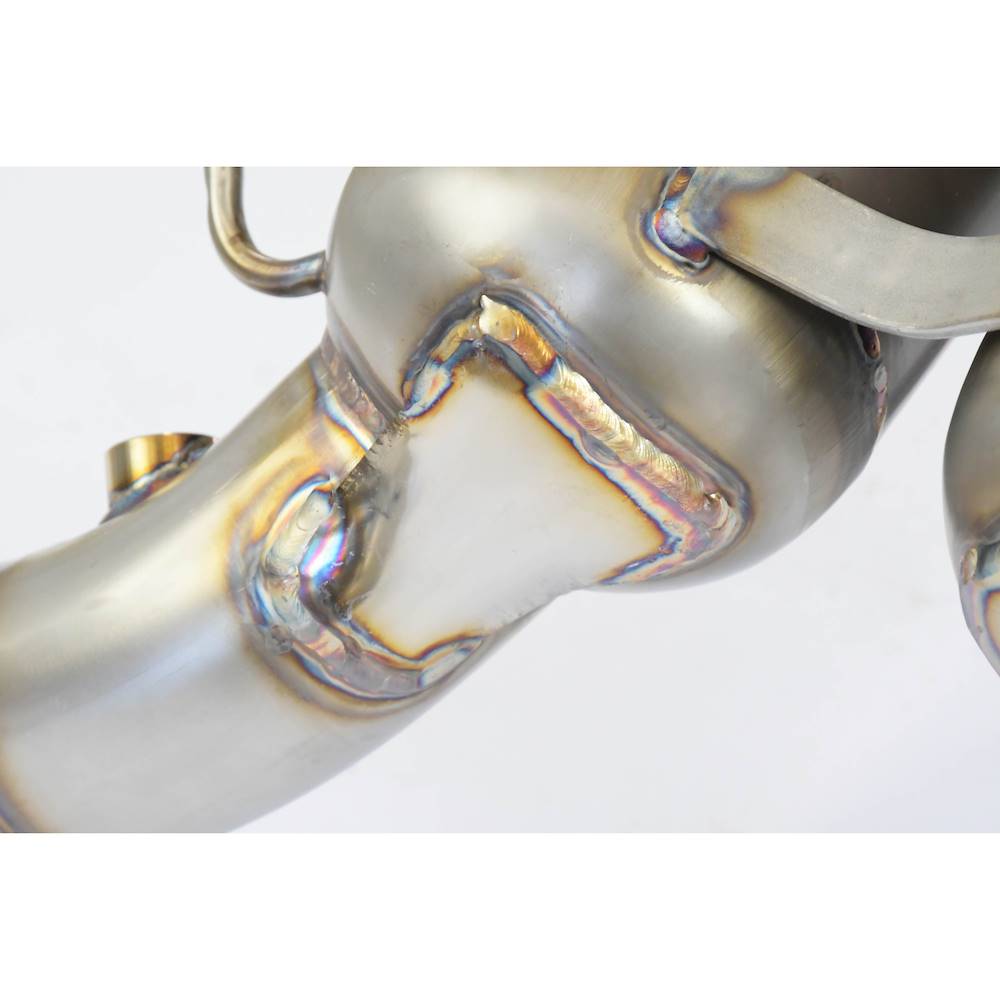 Downpipe destro - sinistro + catalizzatore metallico<br>Sostituisce catalizzatore di serie + GPF<br>(Guida a destra / sinistra)