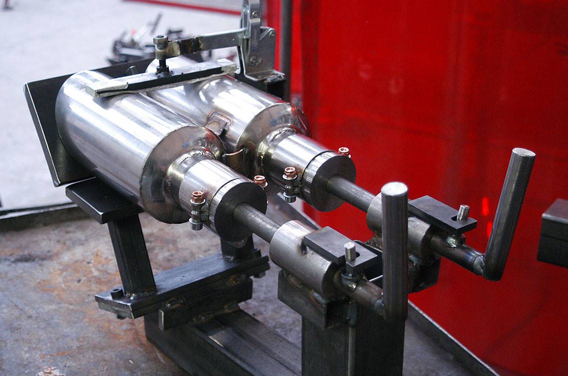 Kit terminali OO120<br>Uscita centrale<br>(Per paraurti di serie)