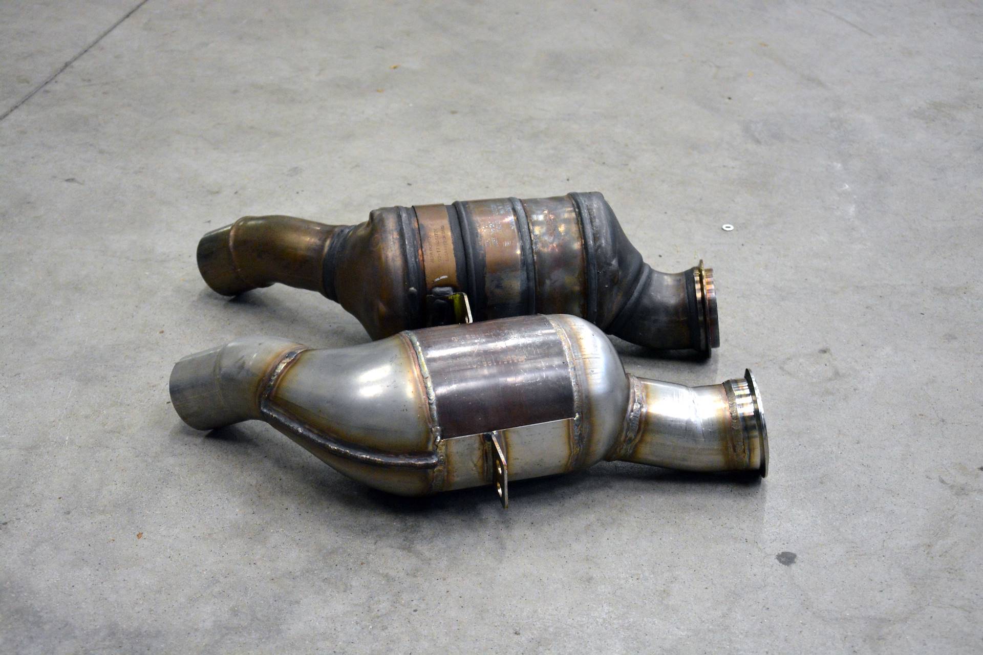 Downpipe destro + Catalizzatore metallico 200CPSI