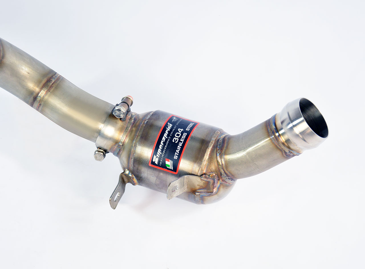 Downpipe Destro + catalizzatore metallico<br>Elimina catalizzatore primario (RHD - LHD)