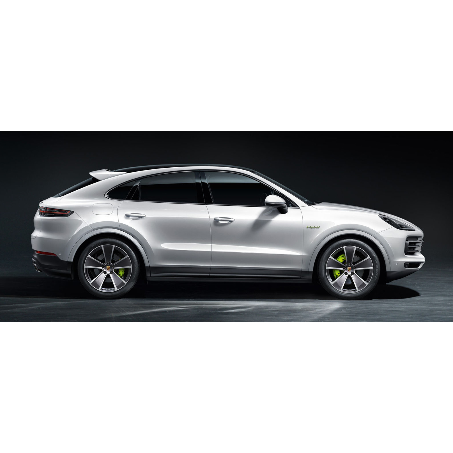 PORSCHE 536 CAYENNE Coupé Turbo S E-Hybrid 4.0L V8 (680 Hp) 2021 -> (Racing) 
