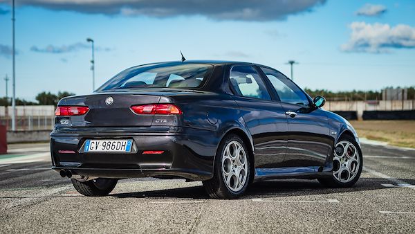 Supersprint exhaust for ALFA ROMEO 156 GTA (video by  @davidecironi)